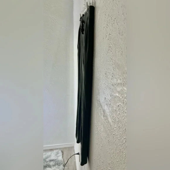 Loft Olive Knit Joggers Small Pockets Drawstring Casual Athleisure Soft Cozy - Picture 3 of 10